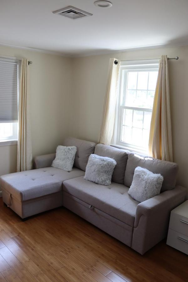 Seaside Serenity, Just A Block /0.1 Mile Away From The Beach Yarmouth Port Eksteriør billede