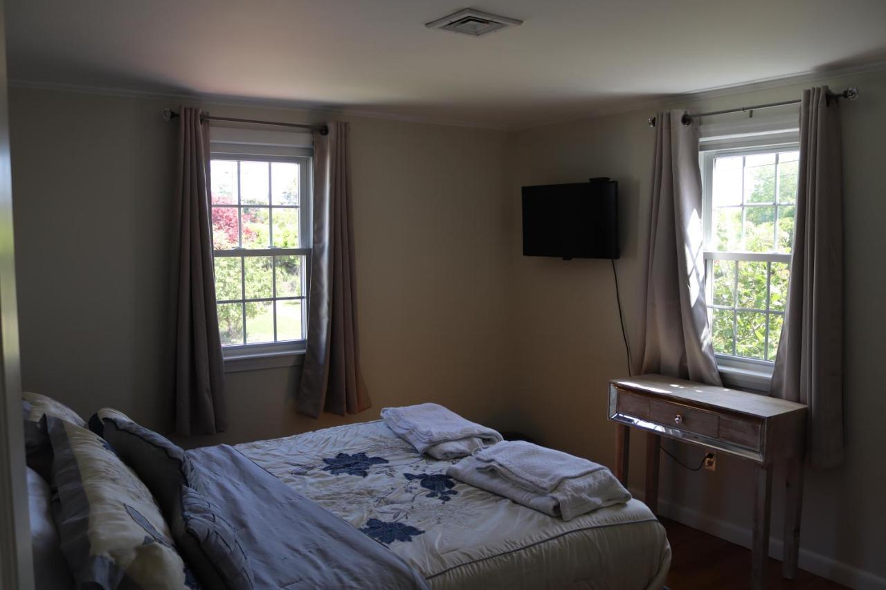 Seaside Serenity, Just A Block /0.1 Mile Away From The Beach Yarmouth Port Eksteriør billede